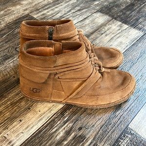 UGG Reid Moccasin Boots Leather Lace Up women’s size 7.5